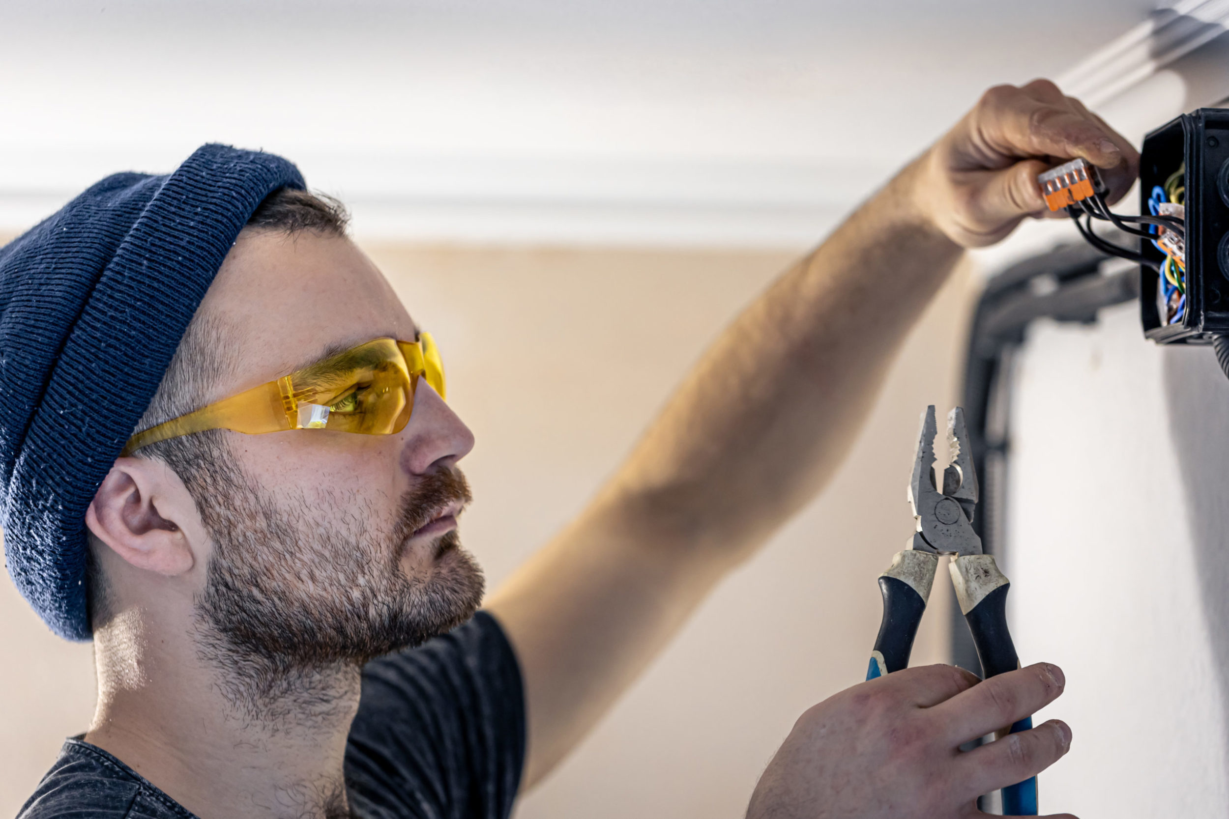 What Electrical Maintenance Services Do Homes Require?