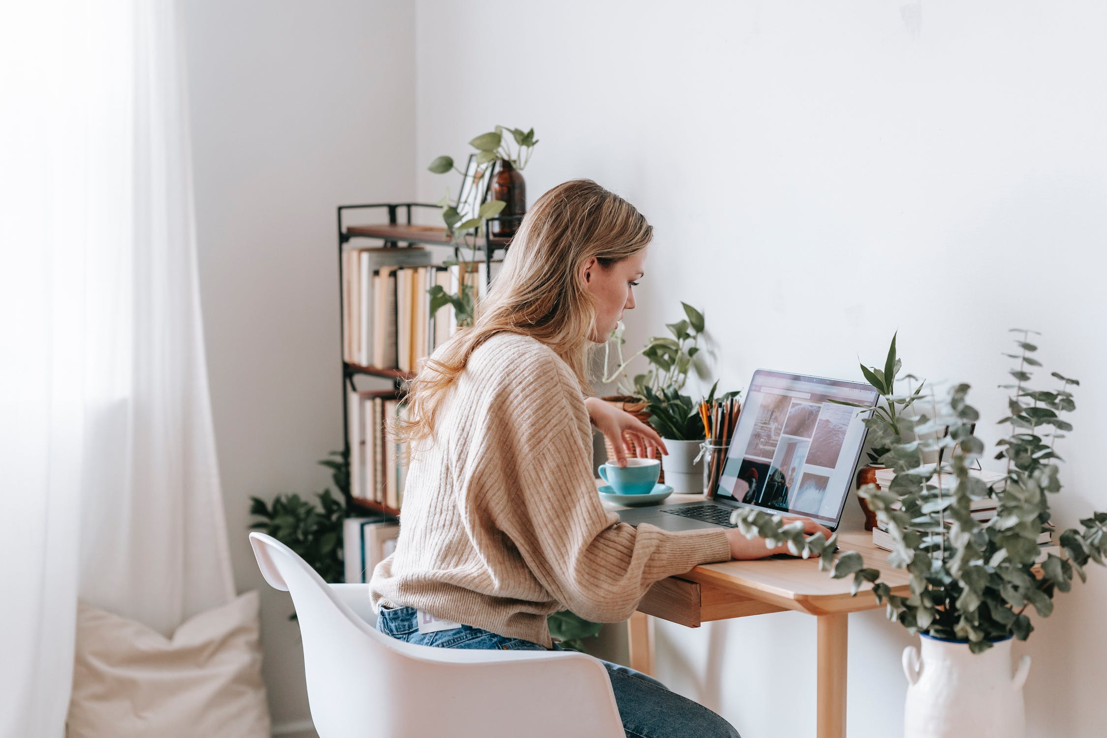 How to Make Your Side Hustle Your Only Hustle